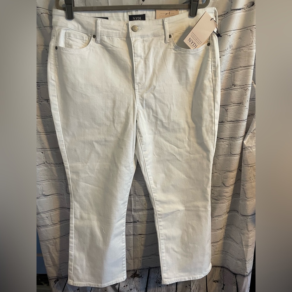 NWT NYDJ Cool Embrace Marilyn Crop
